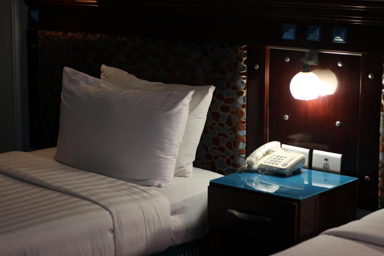 Santana Hotel Cairo Giza ภายนอก รูปภาพ
