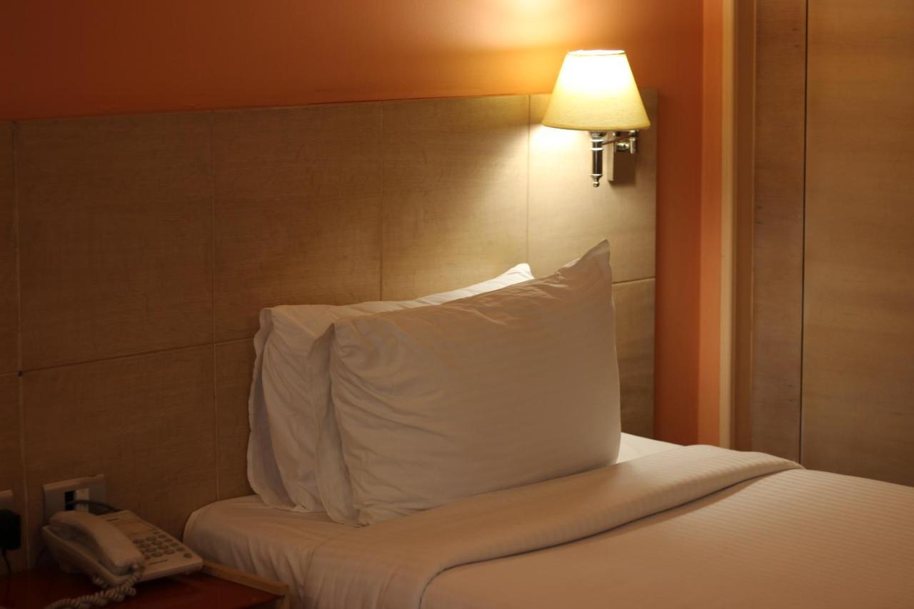 Santana Hotel Cairo Giza ภายนอก รูปภาพ